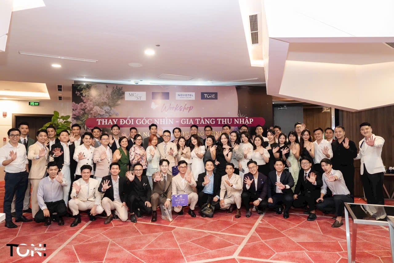 Đại gia đình cộng đồng MC Storyteller